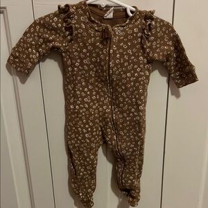 GAP Brown and White Giraffe Print Footies